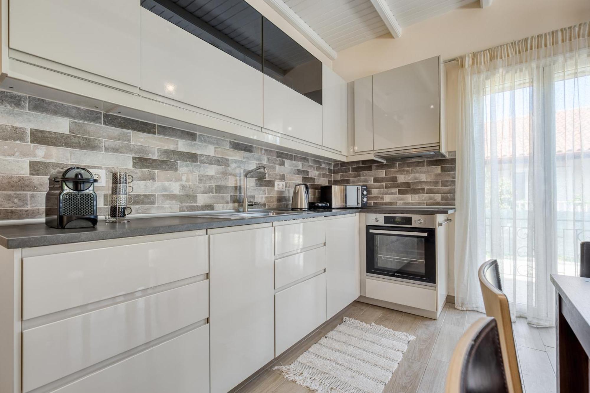 La Casa Di Eleni Case de vacanță *