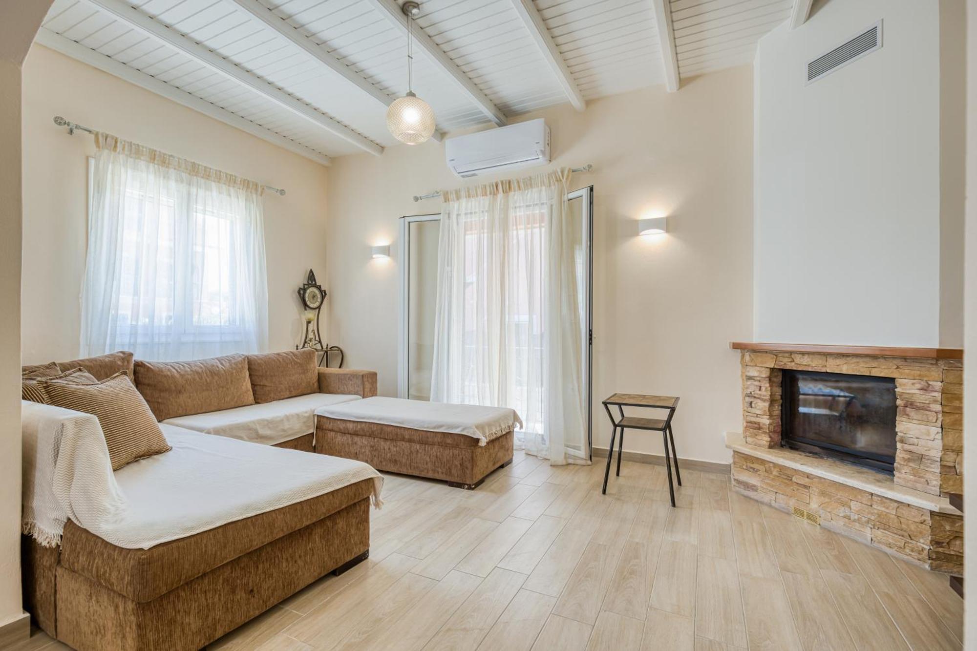 La Casa Di Eleni Case de vacanță